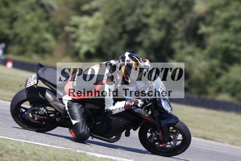 /Archiv-2025/49 26.08.2025 Cornu Master School ADR/blau-bleu/44